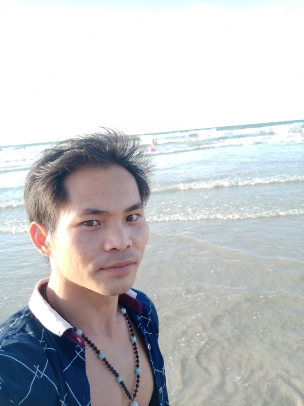 爱已欠费的第一张照片--浦北中老年相亲网